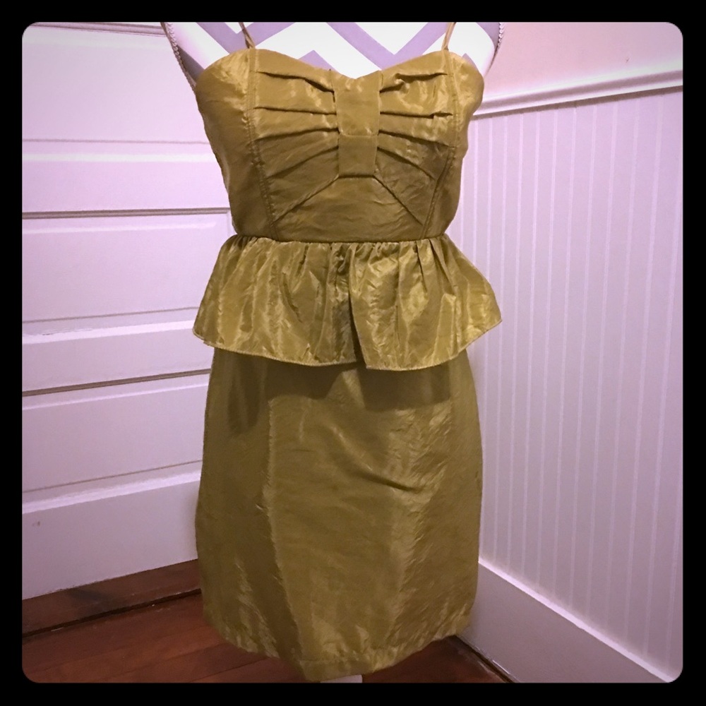 Adorable olive peplum party dress