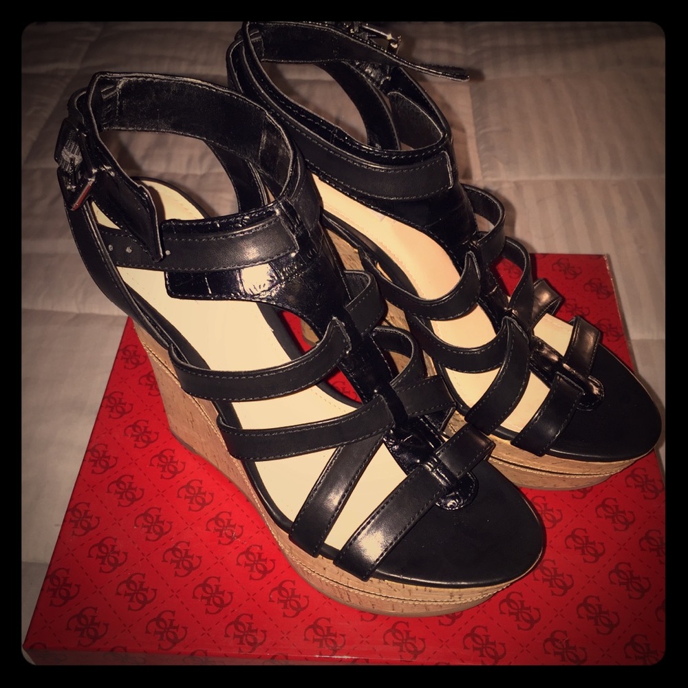 Guess wedges