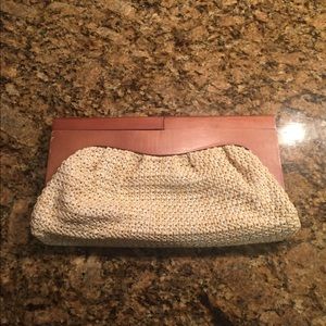 Wood and straw summer clutch!