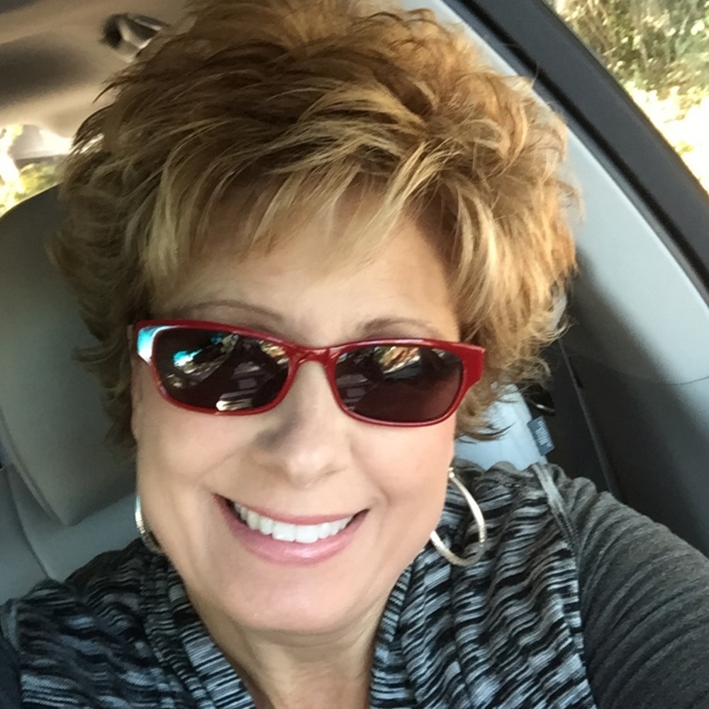 Meet your Posher, Kandy