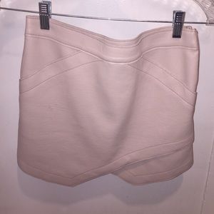 Mini nude skirt