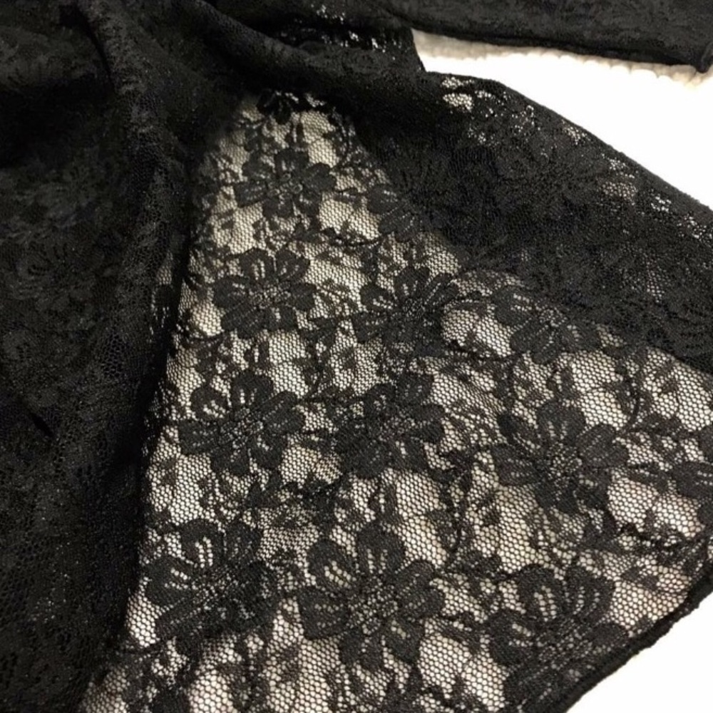 S noir lace Shirley