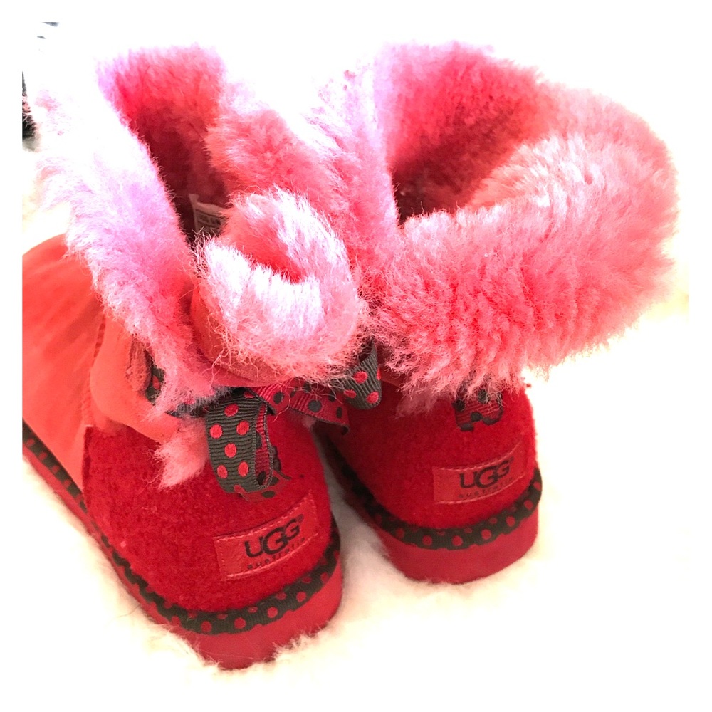 Bow Ugg boots