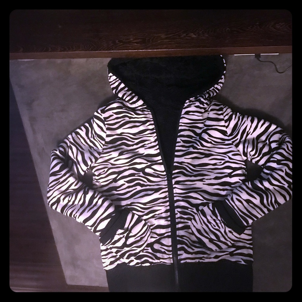 NEW🎁☃️❄️White and black zebra print jacket