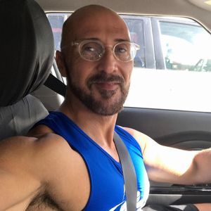 Meet your Posher, Carlos