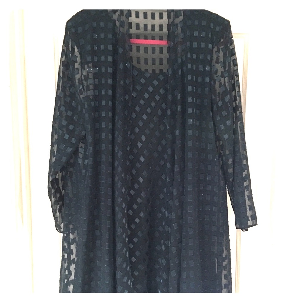 Beautiful Green 2 Piece Dress & Cover-up