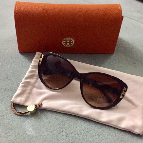 Tory Burch Accessories - Tory Burch cat eye tortoise shell sunglasses
