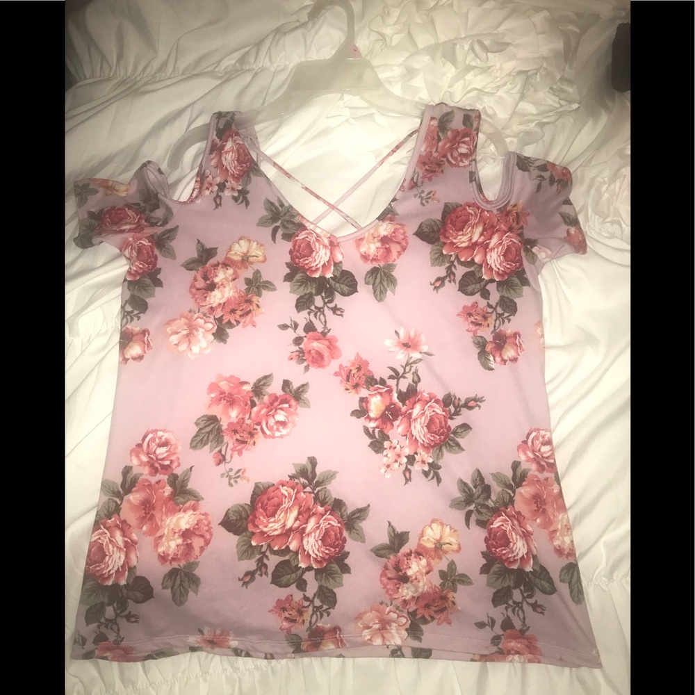 Short sleeved blouse flower pattern