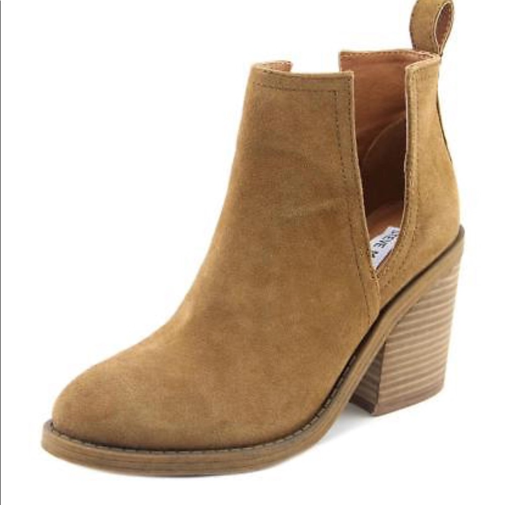 **** ISO **** Steve Madden Sharini booties