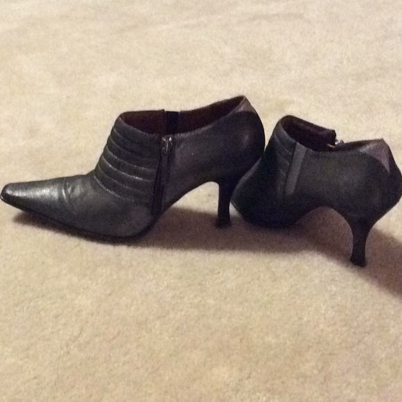 SASSY DONALD J PLINER SHINING FABRIC BOOTIES - Picture 6 of 7