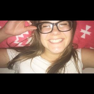 Meet your Posher, Hailey