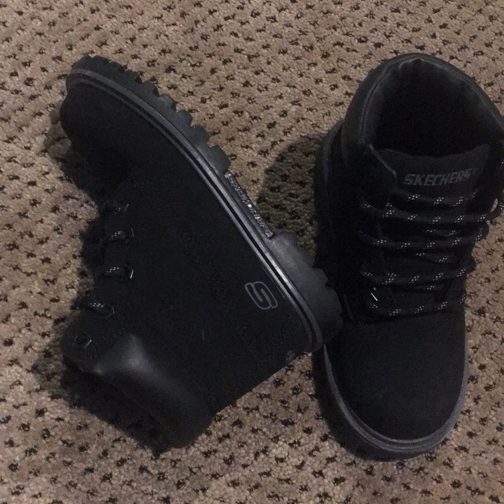 Skechers