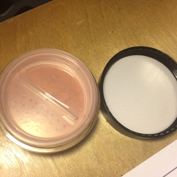 Brand new blush🌻 - Picture 4 of 5