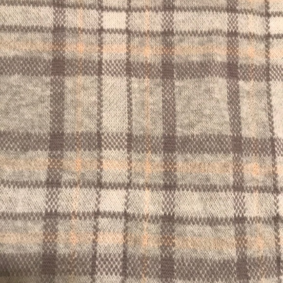 Grey sweater - Picture 3 of 3