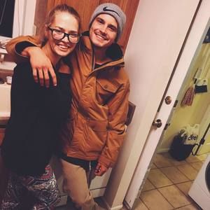 Meet your Posher, Max