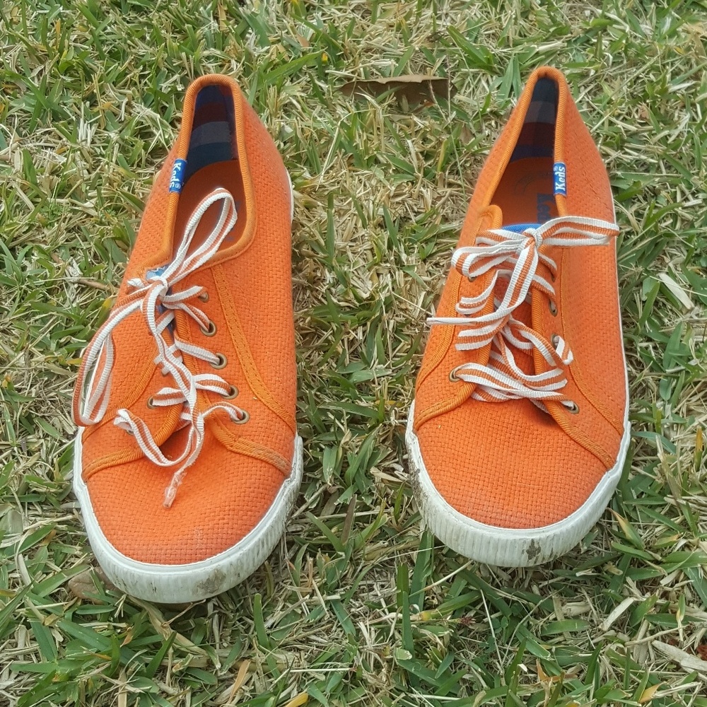 Size 8 Orange Keds