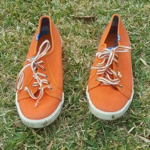 Size 8 Orange Keds