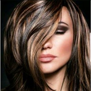 Meet your Posher, Elise