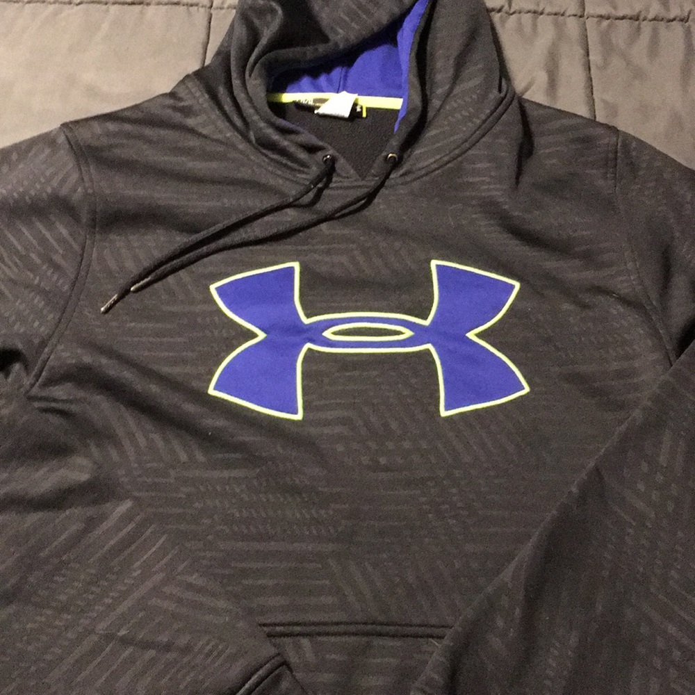 Under Armour Sweatshirt