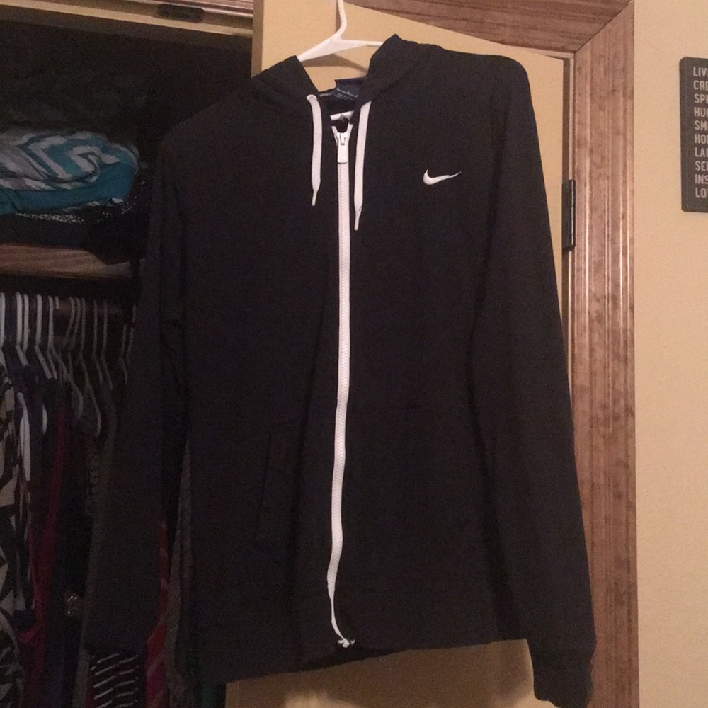 women’s nike jacket