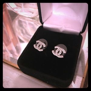 CHANEL diamond studded earrings.