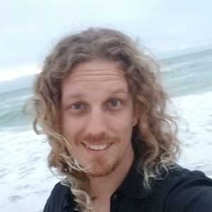 Meet your Posher, Christopher