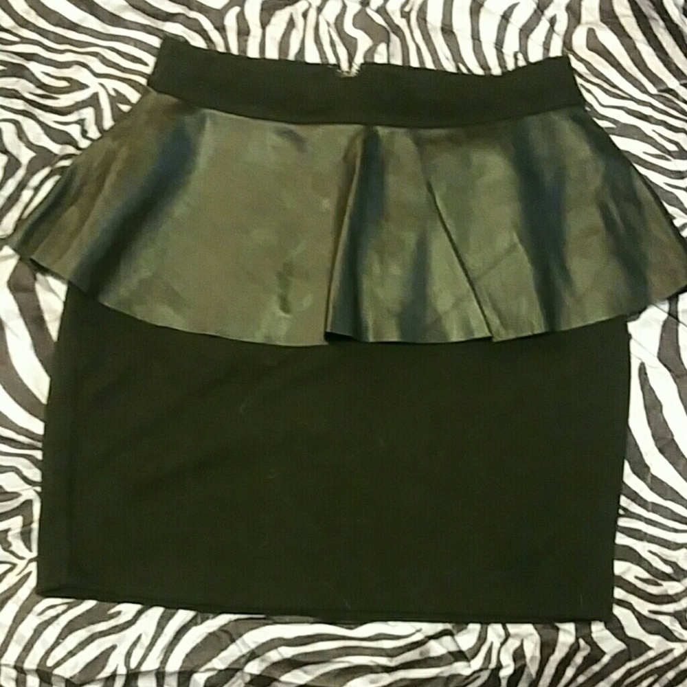 High waisted skirt