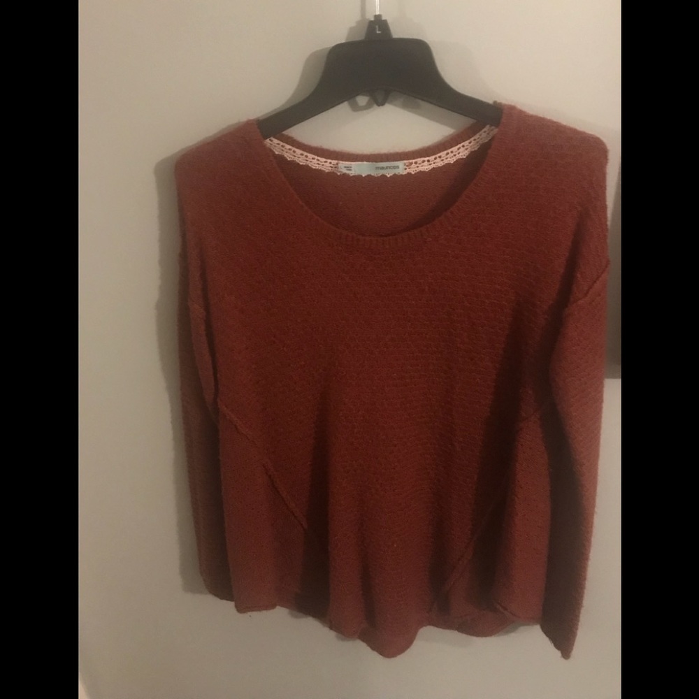 Sweater red