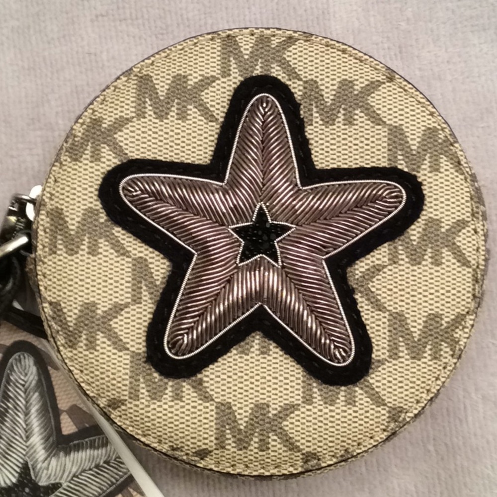 Michael Kors Sml Coin Purse, SUPER CUTE! - Picture 1 of 4
