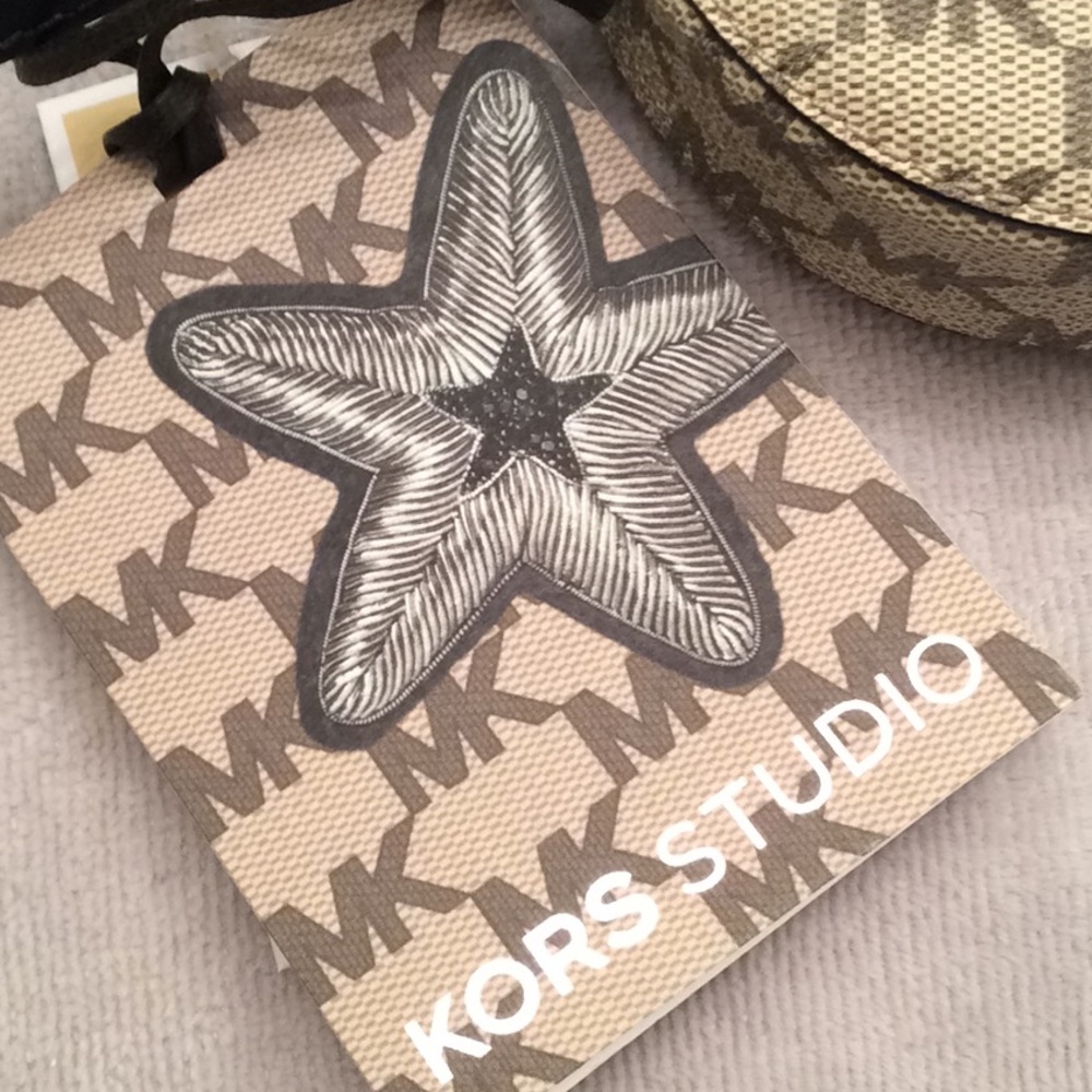 Michael Kors Sml Coin Purse, SUPER CUTE! - Picture 2 of 4