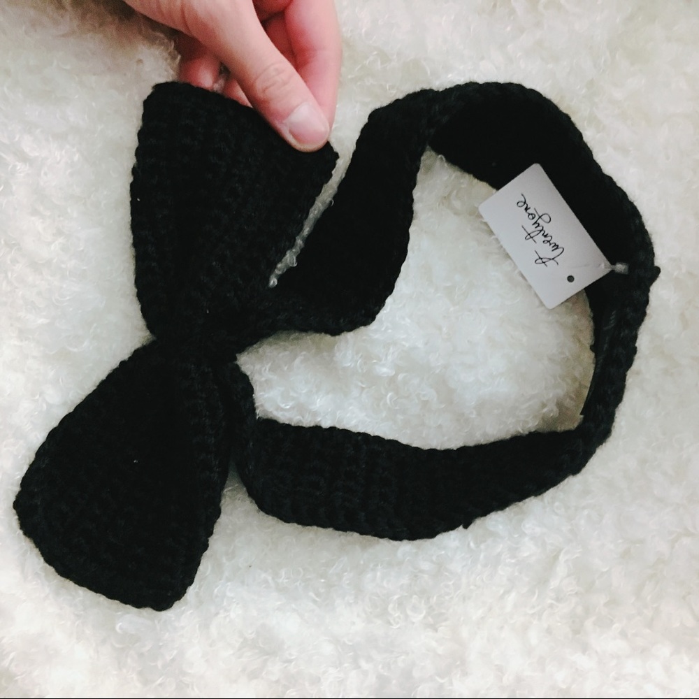 Bow tie black headwrap