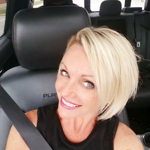 Meet your Posher, Andrea