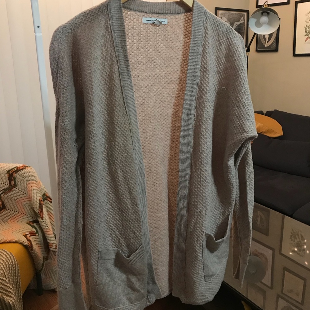 American Eagle beige cardigan. Size medium