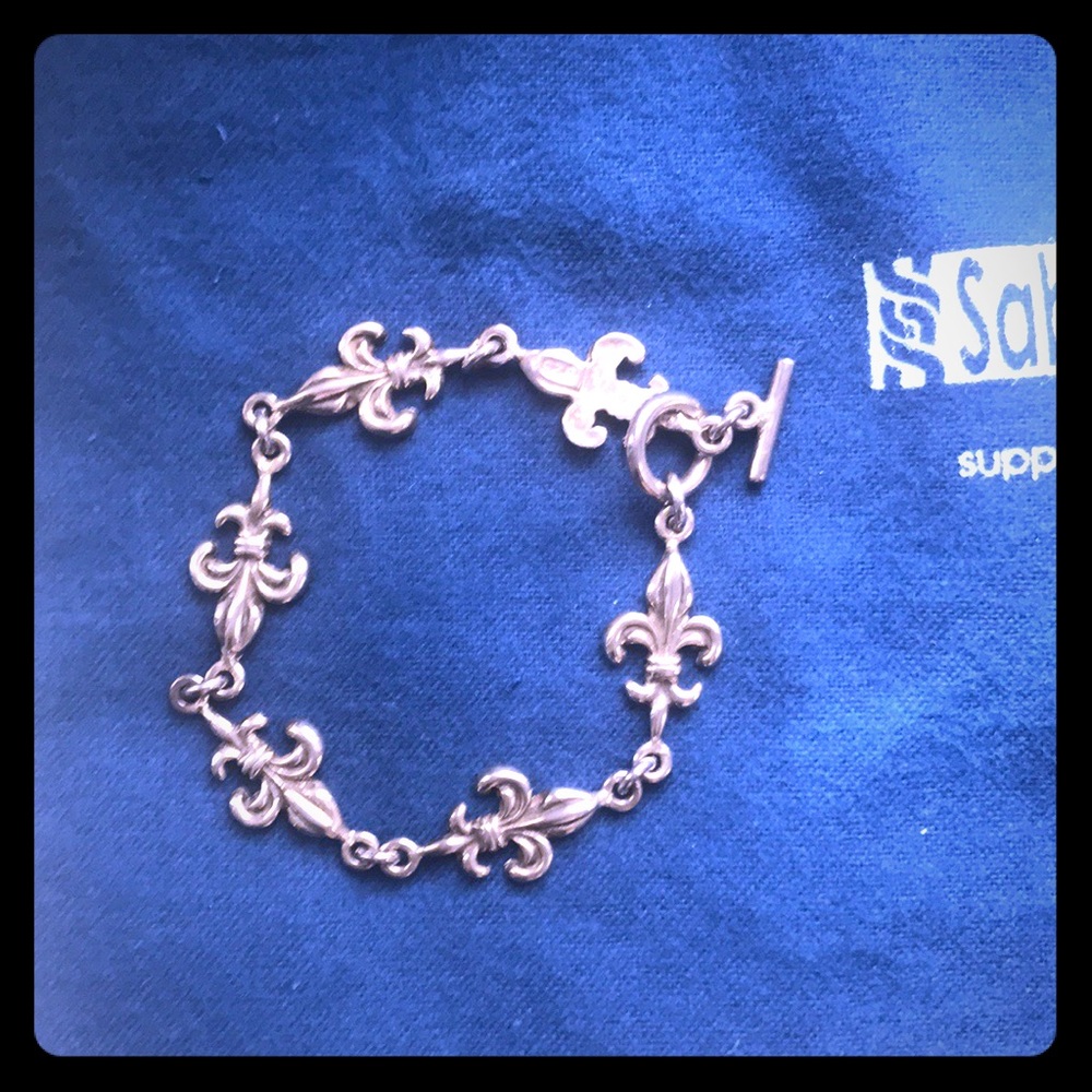 🔵⚜️Solid Sterling silver fleur de lis bracelet