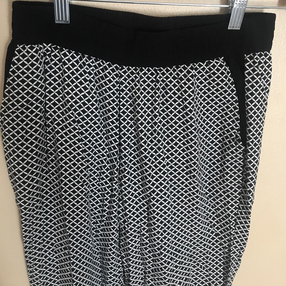 LAST DAY‼️FINAL SALE‼️ A.N.A. printed jogger pants