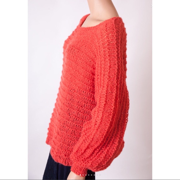 BRAND NEW/NEVER WORN CUSTOM MADE SWEATER - Picture 2 of 7