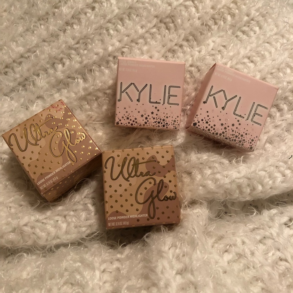 Kylie Jenner Ultra Glows