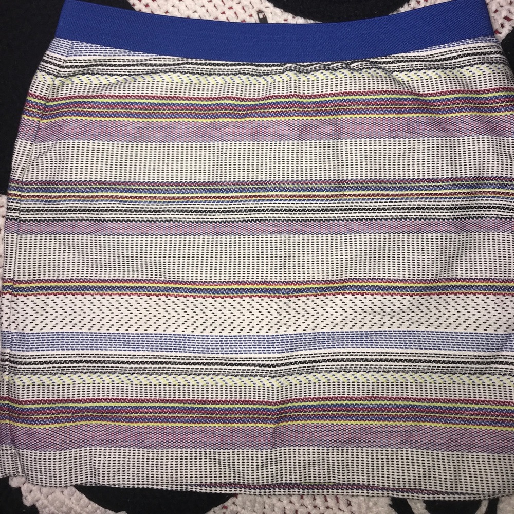 Gap skirt