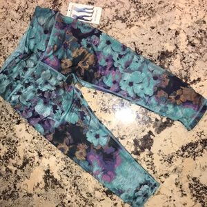 NWT Workout Capri