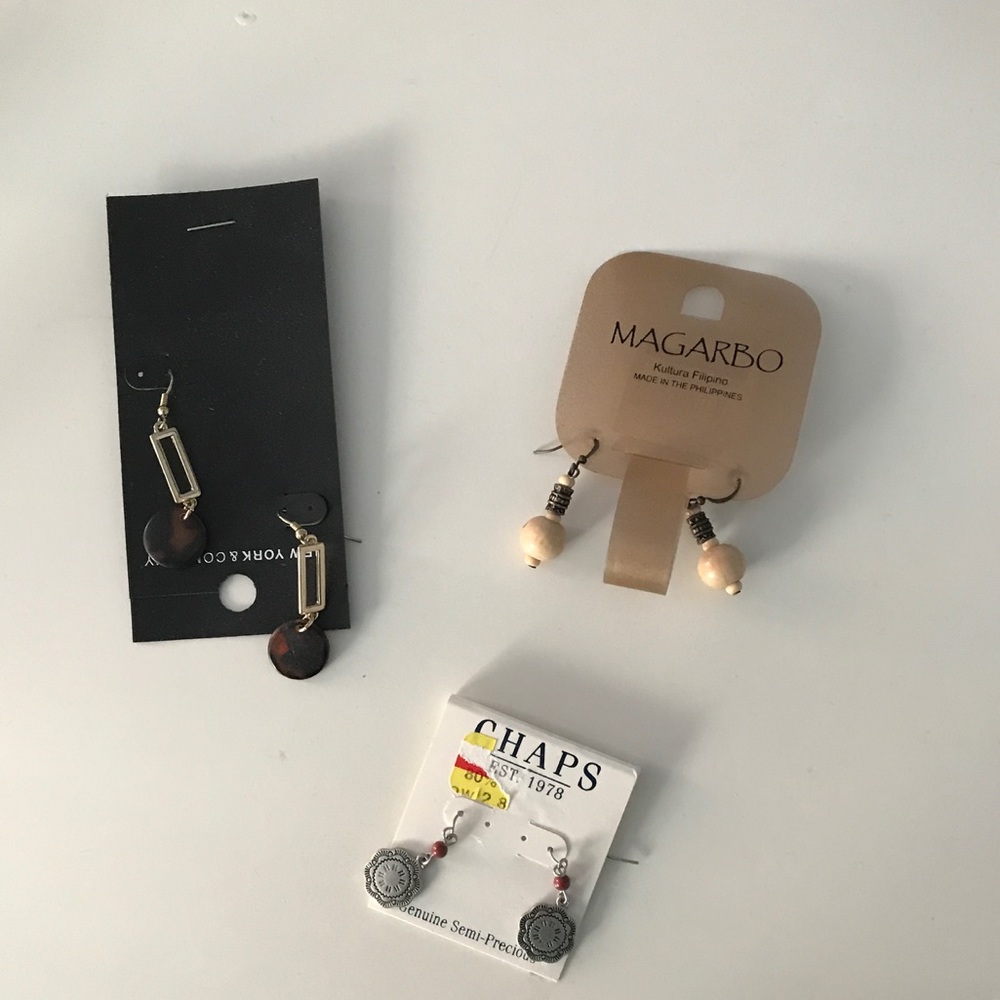 NEVER WORN dangling/ hanging earrings!