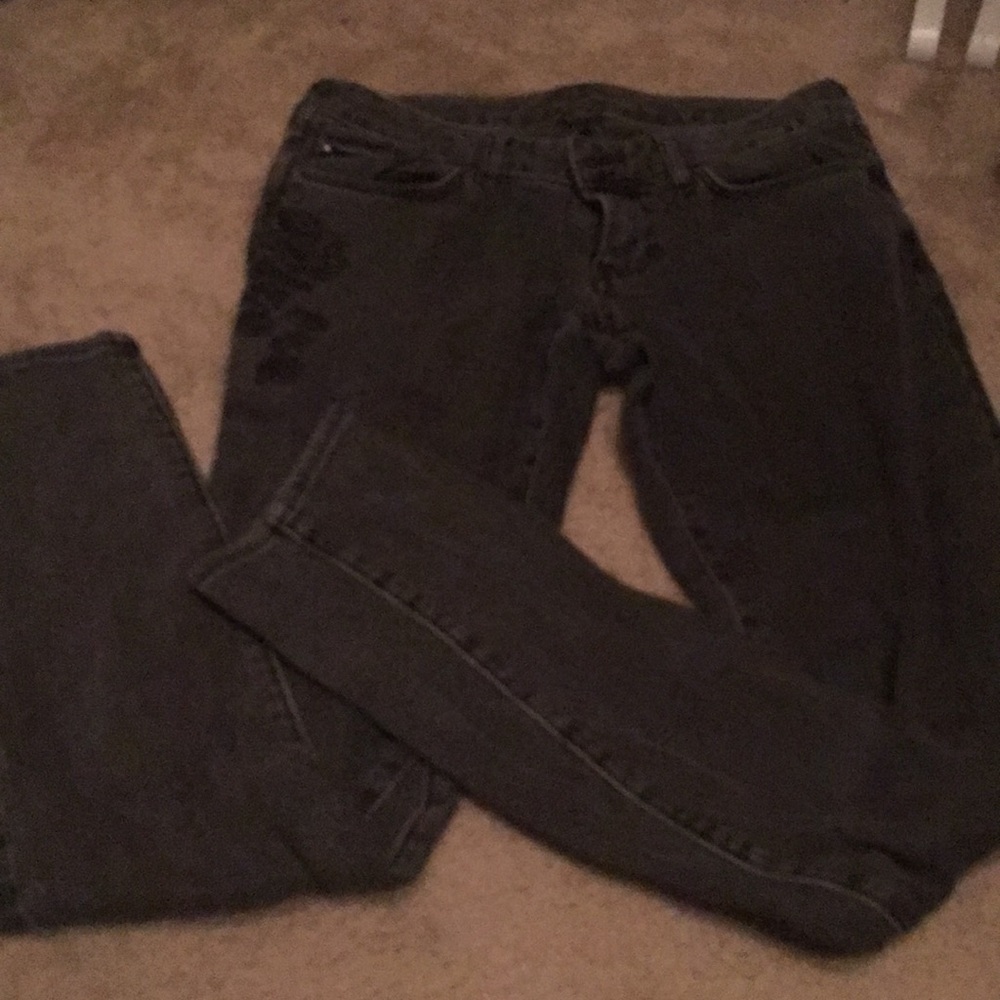 ⭐️all offers accepted 24hrs⭐️ Blank jeans w detail