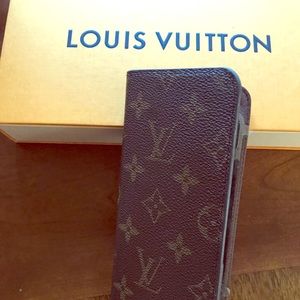 Louis Vuitton iPhone 7 Plus case