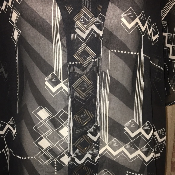 A Pea in the Pod Maternity Blouse✔️Black Geometric - Picture 2 of 5