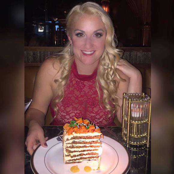 Meet your Posher, Molly - Picture 1 of 3