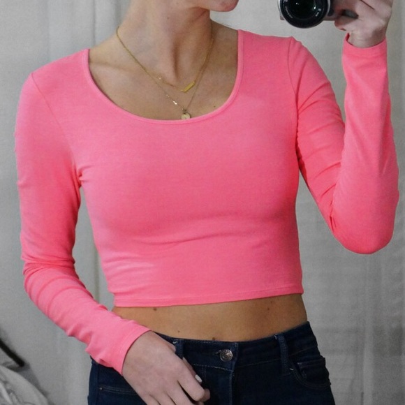 neon pink long sleeve crop top