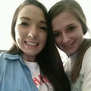 Meet your Posher, Holly