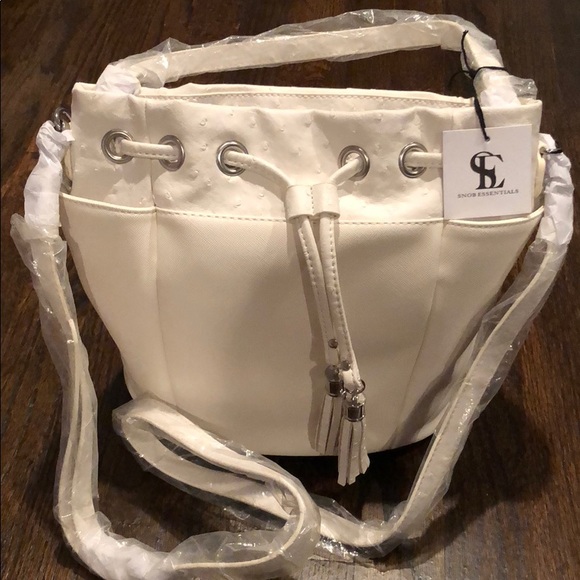 Snob Essentials Handbags - Snob essentials NWT bucket bag