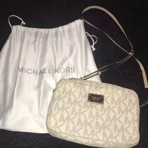 Michael Kors Crossbody Purse