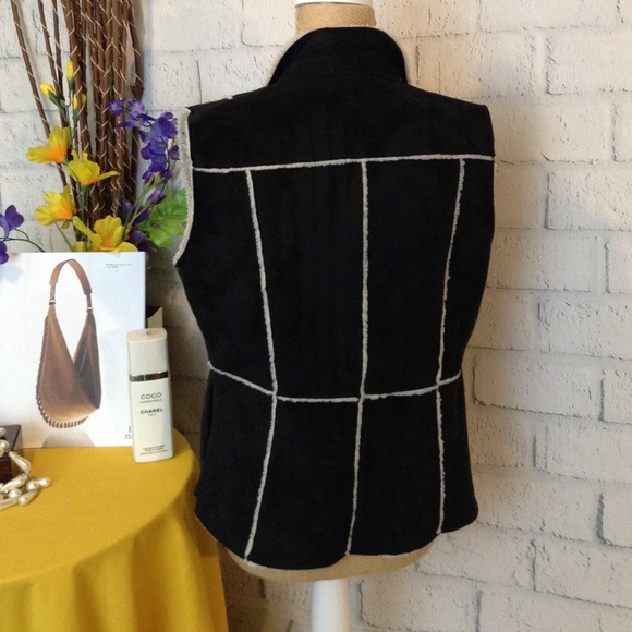 ⬇️ VEGAN SUEDE  VEST💥 - Picture 3 of 7