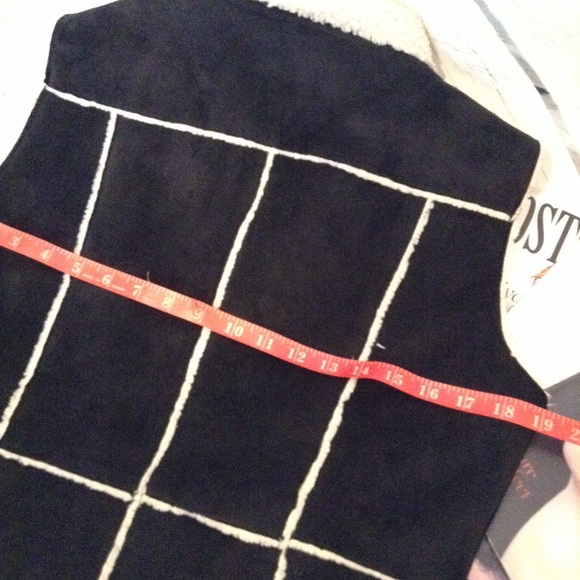 ⬇️ VEGAN SUEDE  VEST💥 - Picture 5 of 7